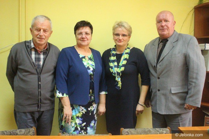 zwiazkowcy-z-oswiaty-popieraja-dziaania-radnych-foto-72955