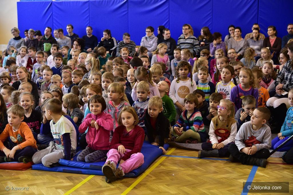 jaseka-w-sp-8-dzieci-dzieciom-foto-72978