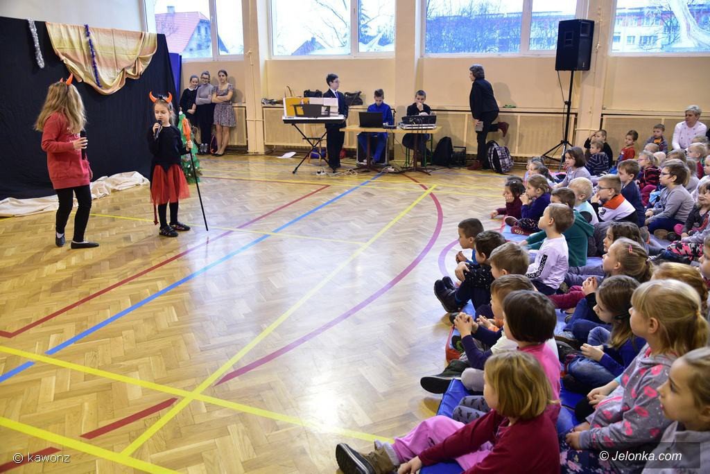 jaseka-w-sp-8-dzieci-dzieciom-foto-72978