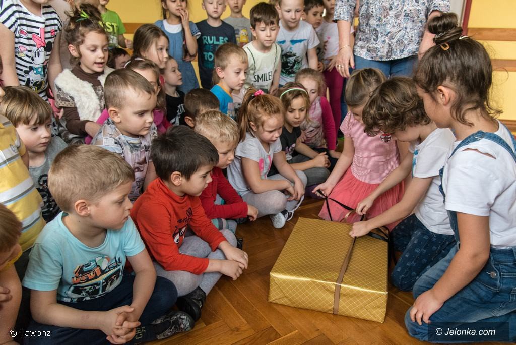 nagrody-dla-przedszkolakow-od-galerii-sudeckiej-foto-72979