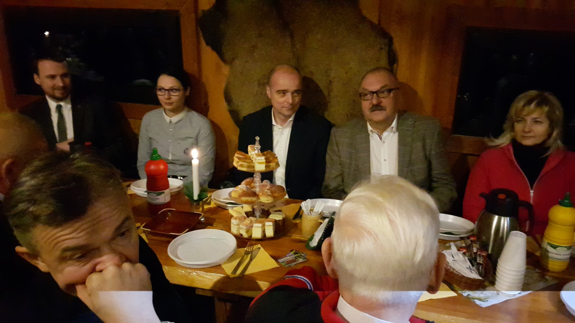 spotkanie-ludzi-gor-na-kamienczyku-foto-73040