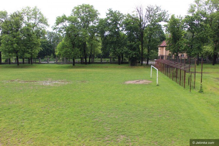 co-z-drugim-etapem-remontu-stadionu-foto-73050