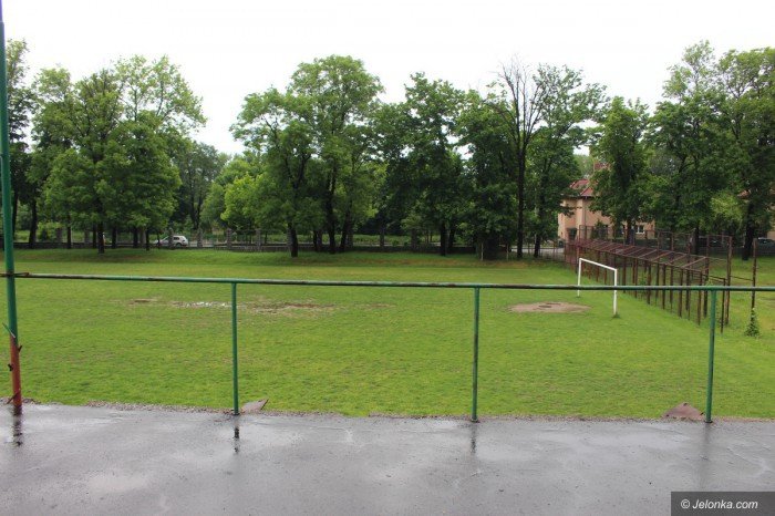 co-z-drugim-etapem-remontu-stadionu-foto-73050