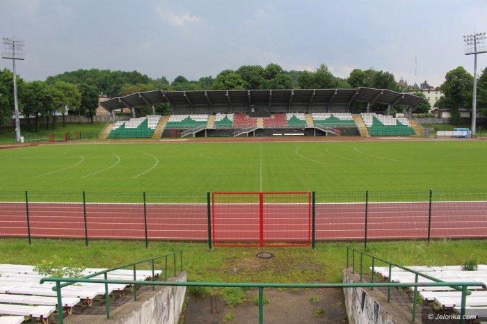co-z-drugim-etapem-remontu-stadionu-foto-73050