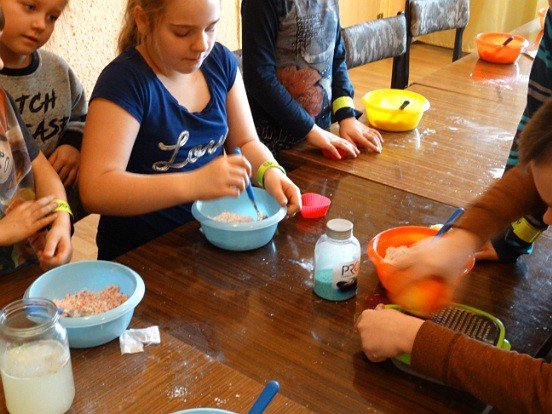 aktywne-i-artystyczne-ferie-w-mdk-foto-73059