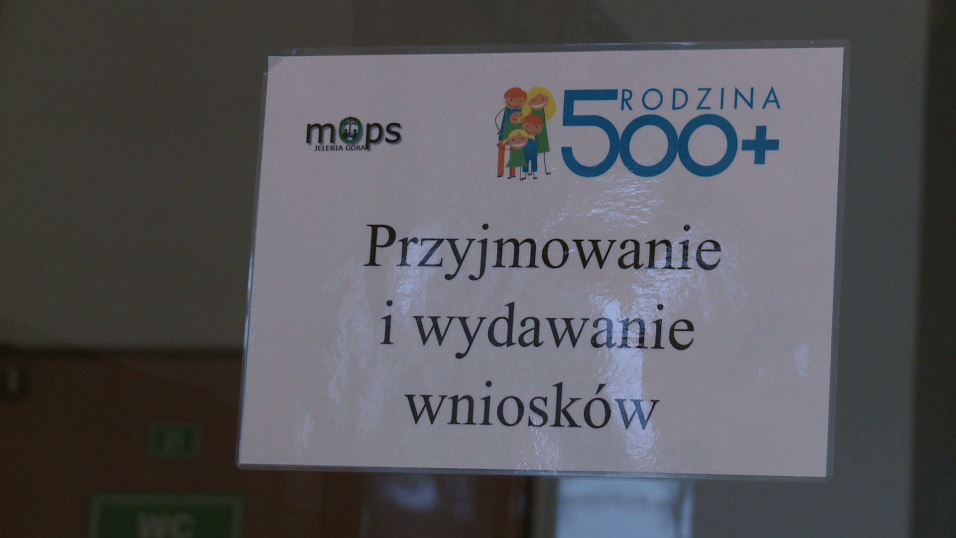 4-tysiace-wnioskow-do-500-foto-73266