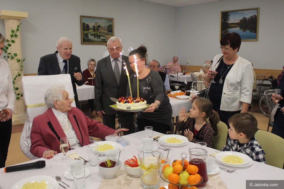 200-lat-spiewali-wyjatkowej-jubilatce-foto-73280