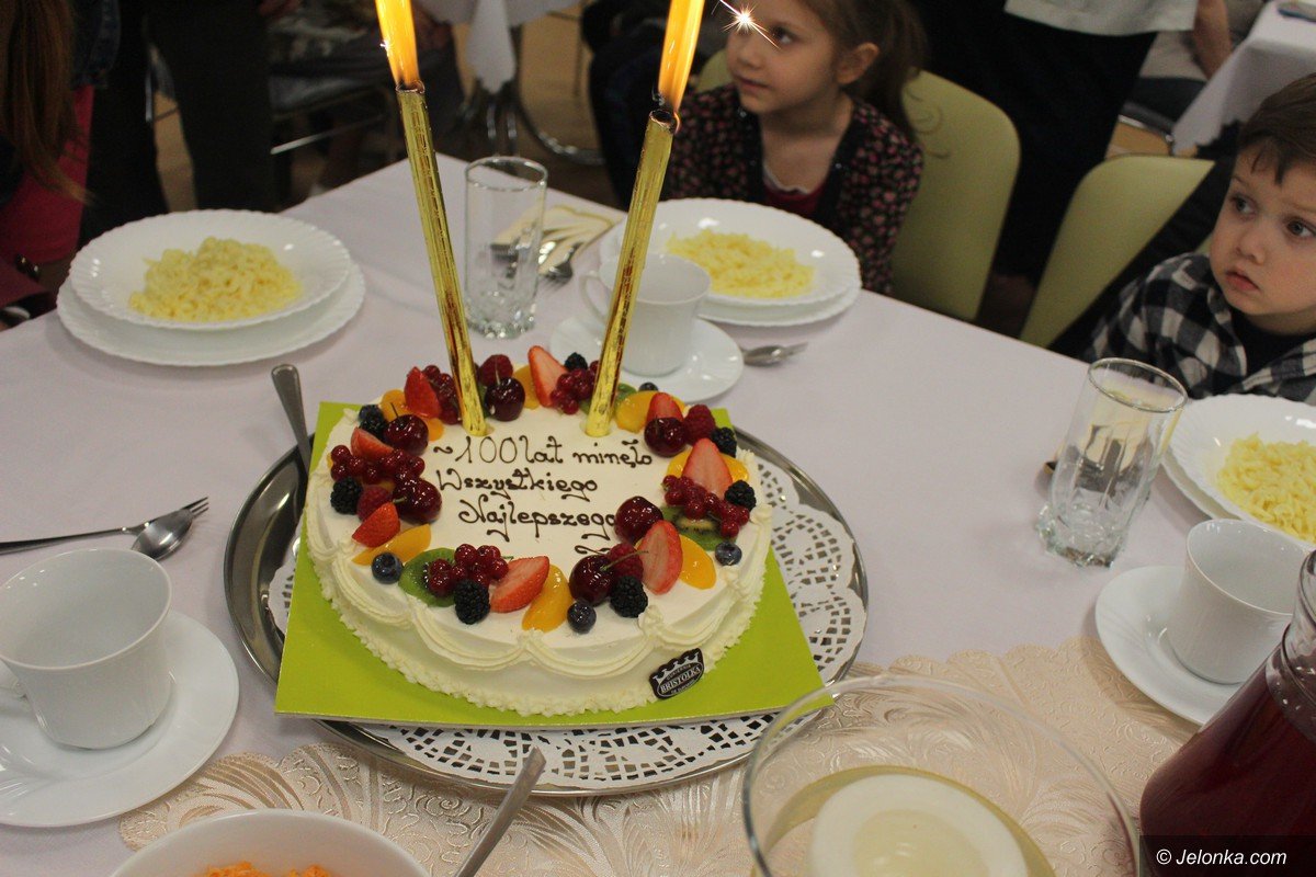 200-lat-spiewali-wyjatkowej-jubilatce-foto-73280