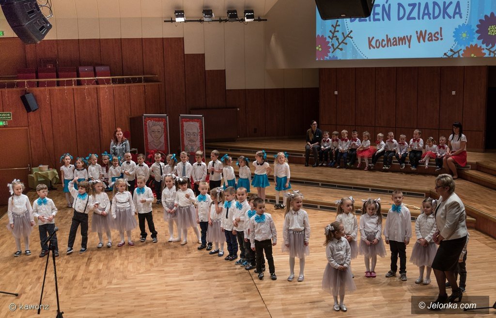 piekny-wystep-dzieci-z-promyczka-foto-73290