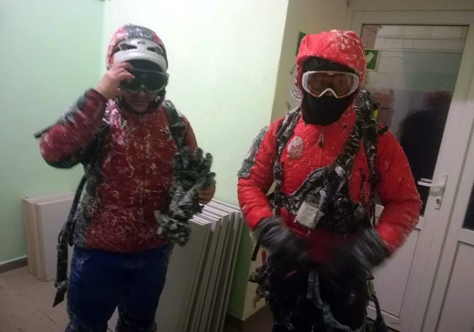 akcja-ratunkowa-nad-snieznymi-kotami-foto-73302