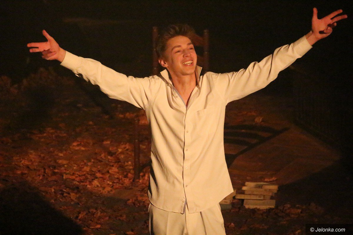 teatr-na-progu-z-perekami-literatury-foto-73331