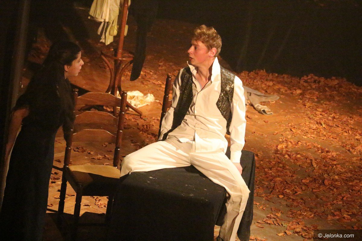teatr-na-progu-z-perekami-literatury-foto-73331