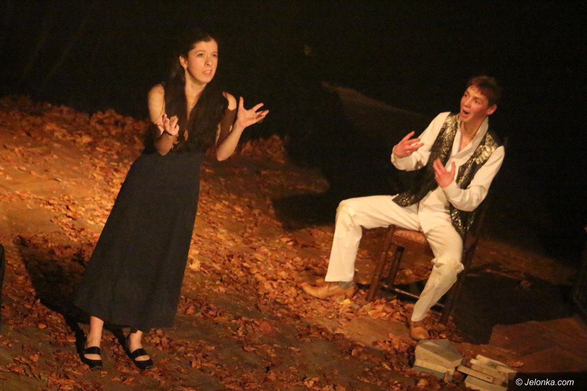 teatr-na-progu-z-perekami-literatury-foto-73331
