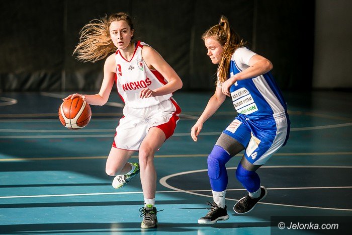 efektowne-zakonczenie-sezonu-juniorek-foto-73344