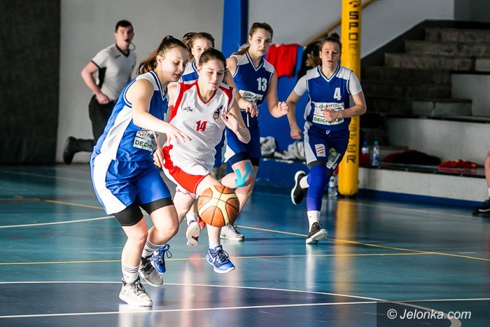 efektowne-zakonczenie-sezonu-juniorek-foto-73344