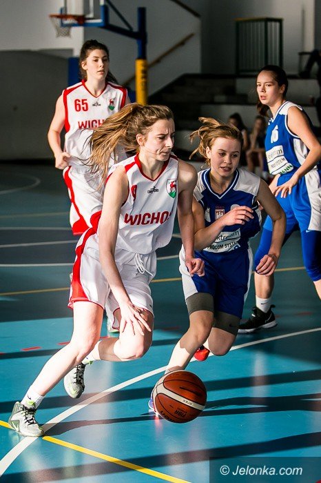 efektowne-zakonczenie-sezonu-juniorek-foto-73344