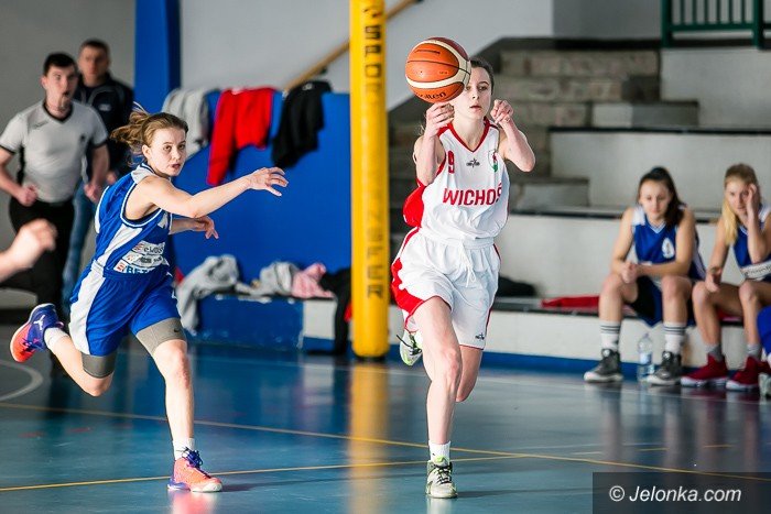 efektowne-zakonczenie-sezonu-juniorek-foto-73344