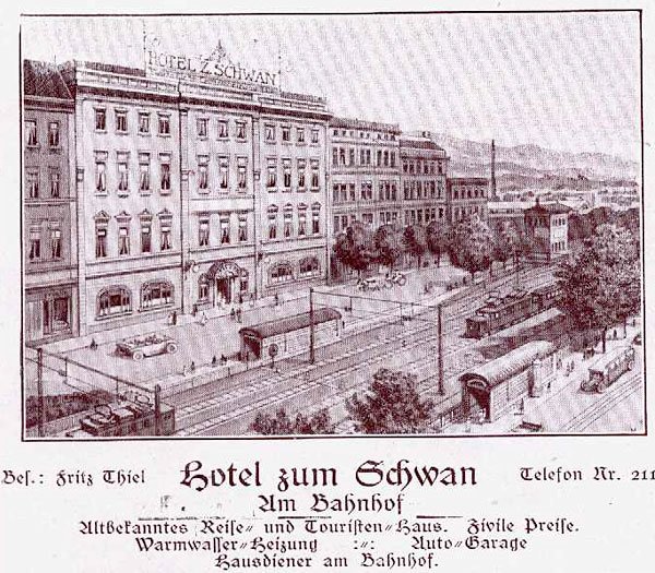 Wracamy w okolice dworca kolejowego: reklamówka Hotelu zum Schwan (Pod Łabędziem).