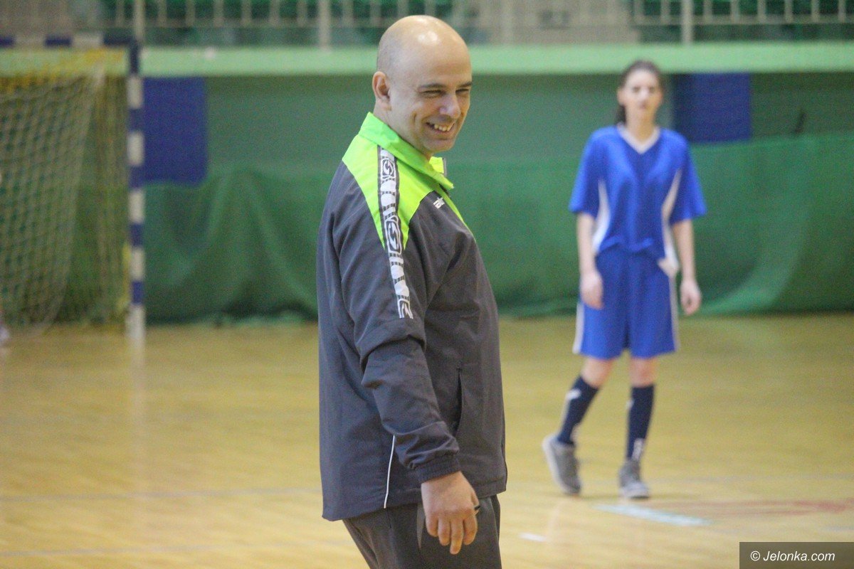 uczennice-sniadeckiego-mistrzyniami-w-futsalu-foto-73416
