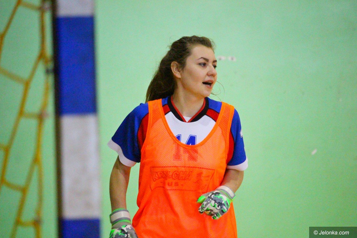 uczennice-sniadeckiego-mistrzyniami-w-futsalu-foto-73416