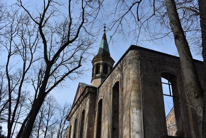 czytelnicy-fatalny-stan-wiezy-w-mikowie-foto-73445