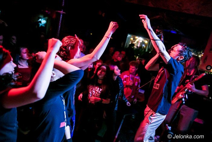 zielone-zabki-rozbujay-klub-kulturalny-foto-73447
