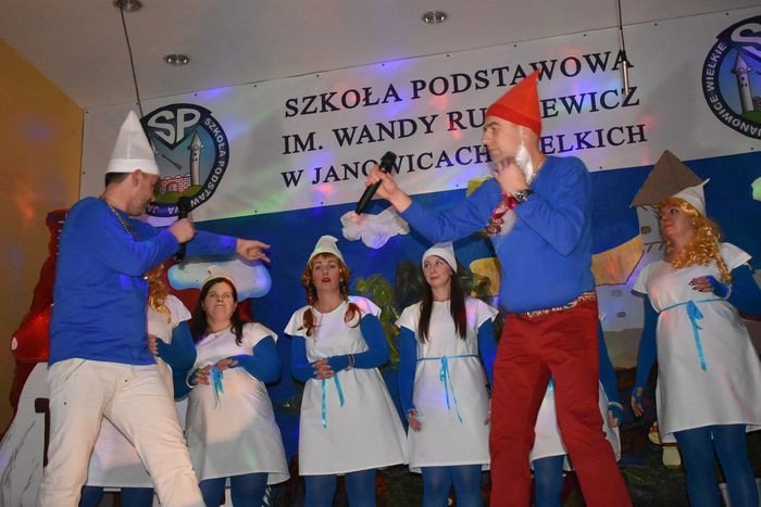 smerfny-spektakl-w-janowicach-wielkich-foto-73450