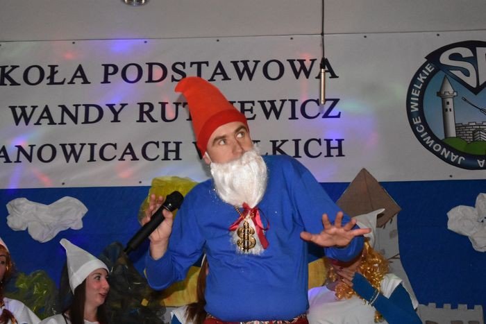 smerfny-spektakl-w-janowicach-wielkich-foto-73450