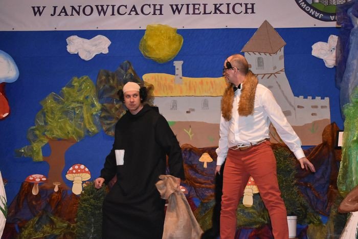 smerfny-spektakl-w-janowicach-wielkich-foto-73450