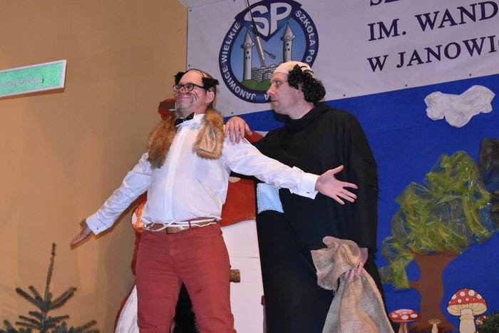 smerfny-spektakl-w-janowicach-wielkich-foto-73450
