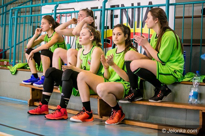 koszykarki-w-koncu-powalczyy-foto-73457