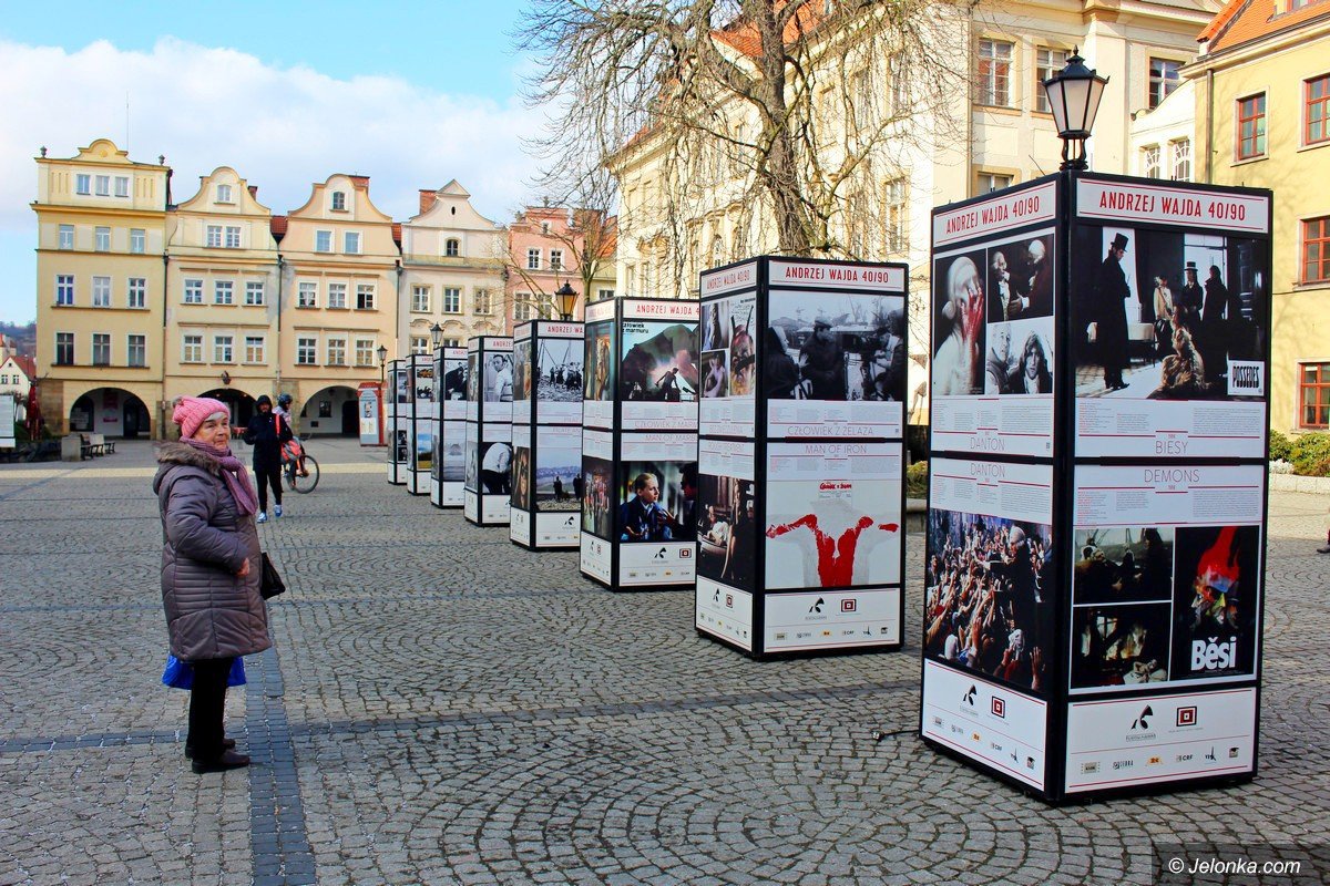 tworczosc-andrzeja-wajdy-w-rynku-foto-73519