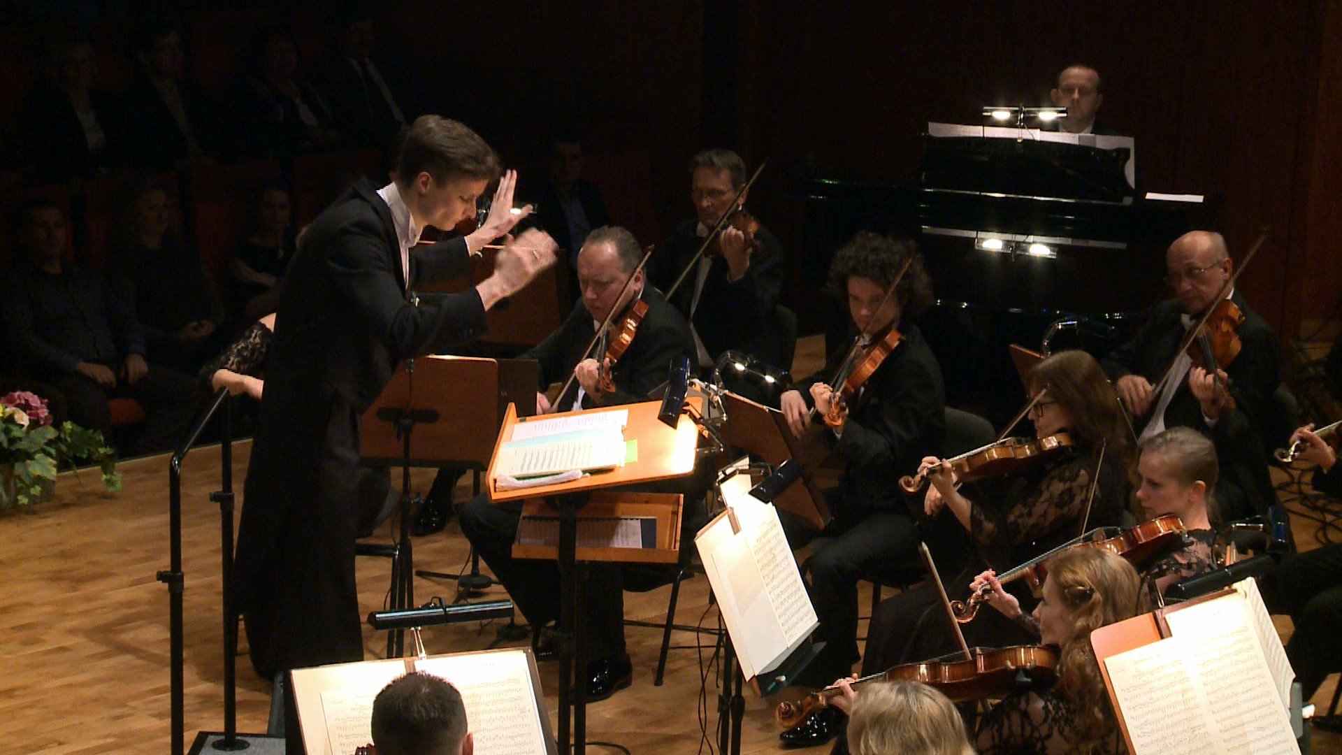 nie-tylko-walentynkowy-koncert-w-filharmonii-foto-73529