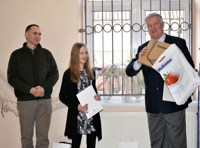 hania-szewczyk-wygraa-konkurs-literacki-foto-73559