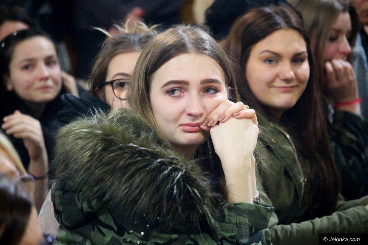 uczniowie-z-rodzicami-i-pracownicy-ratuja-szkoe-foto-73561