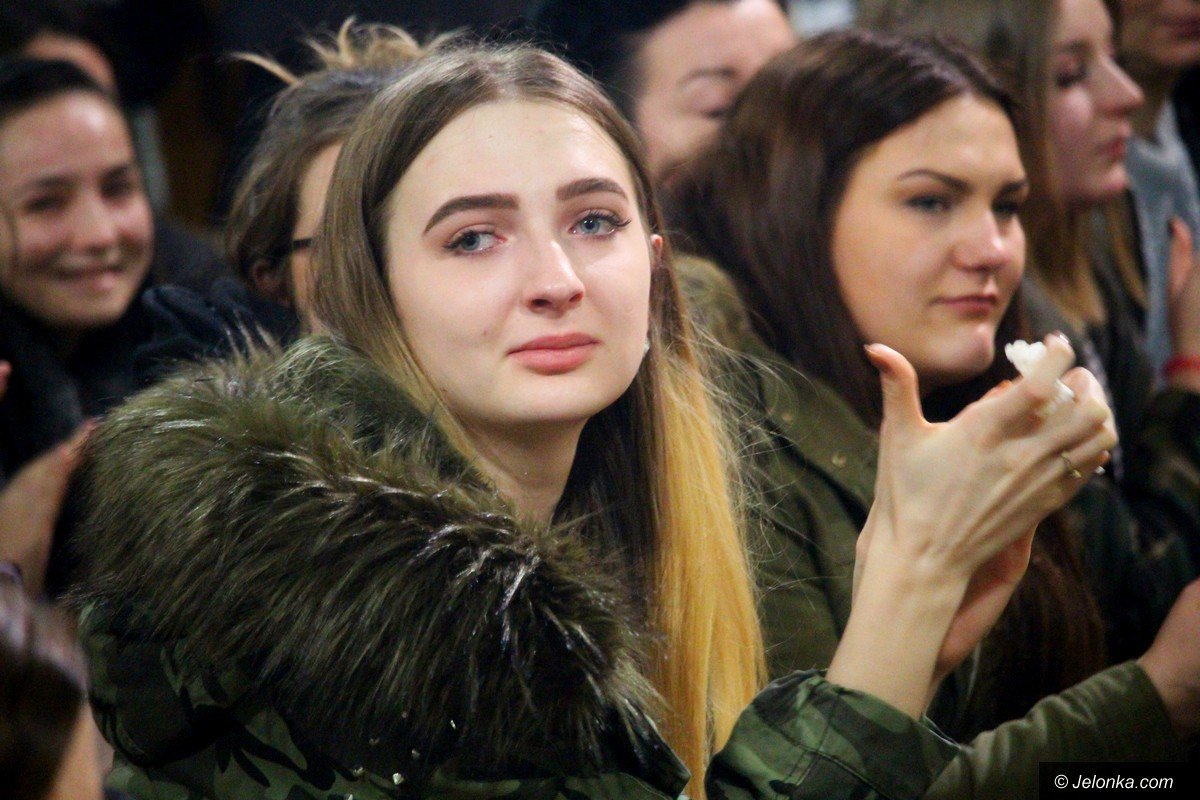 uczniowie-z-rodzicami-i-pracownicy-ratuja-szkoe-foto-73561