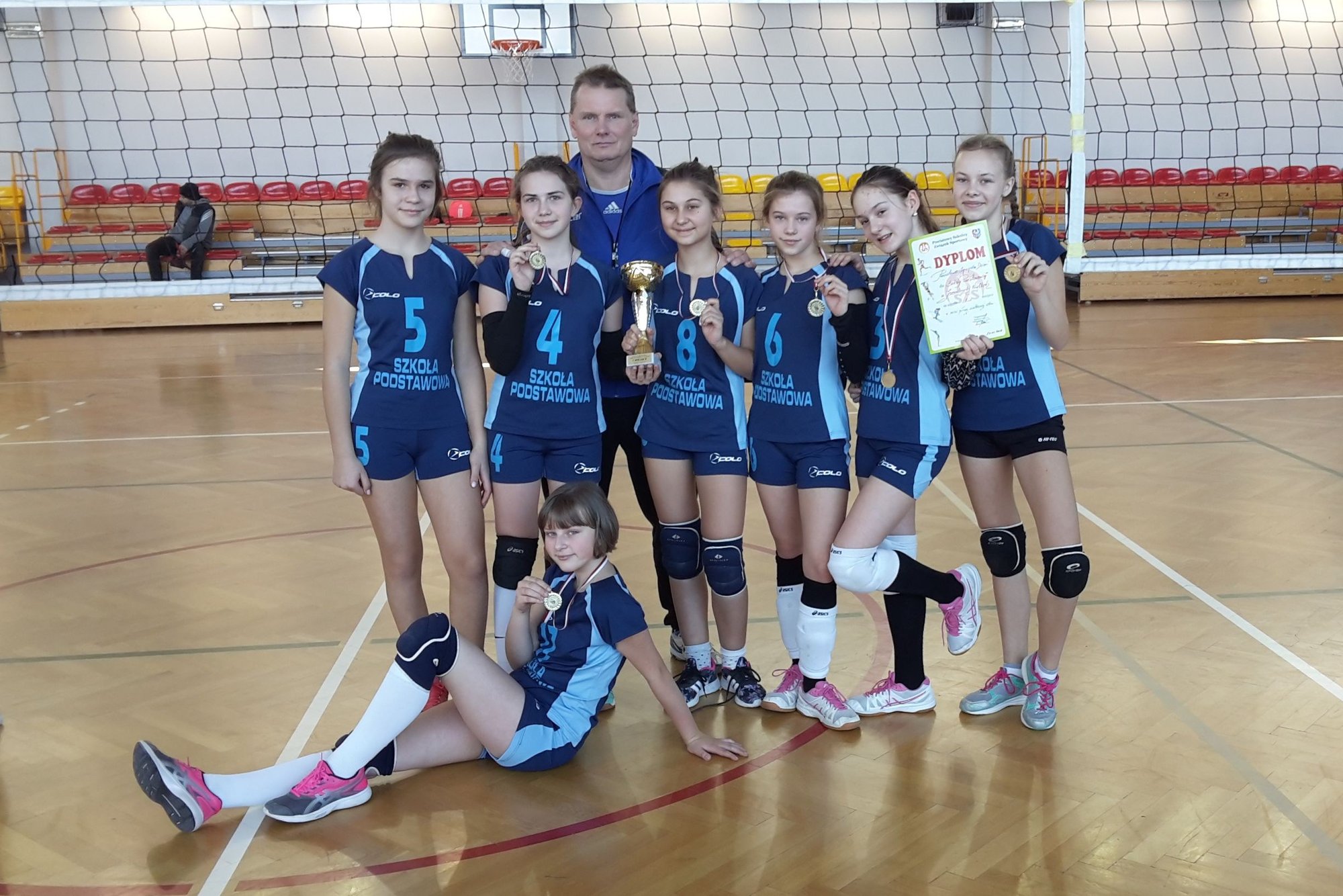janowickie-siatkarki-najlepsze-w-powiecie-73584