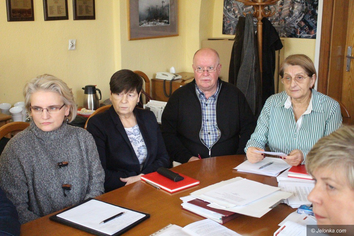 prezydent-wycofa-sie-z-likwidacji-szkoy-przy-lesnej-aktualizacja-foto-73601