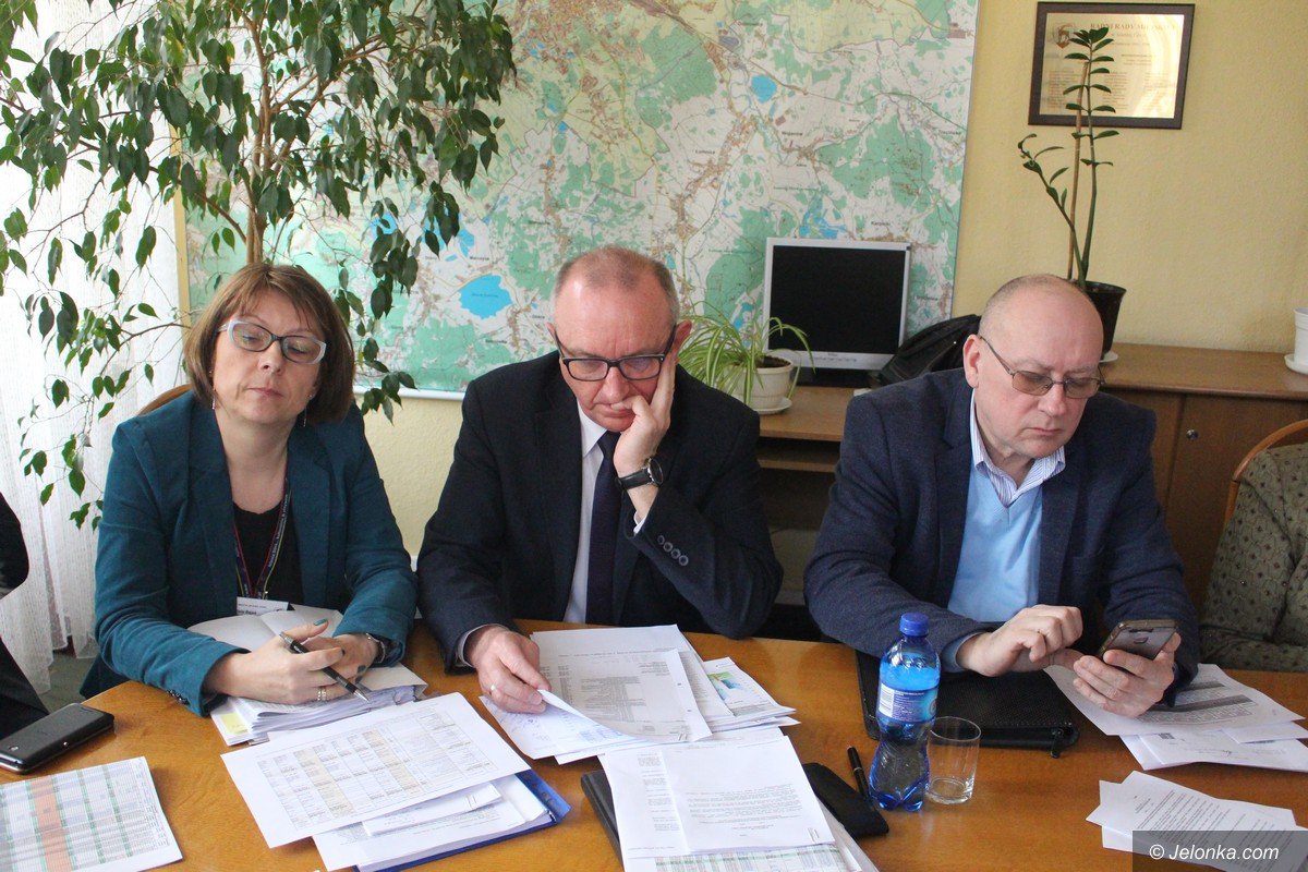 prezydent-wycofa-sie-z-likwidacji-szkoy-przy-lesnej-aktualizacja-foto-73601