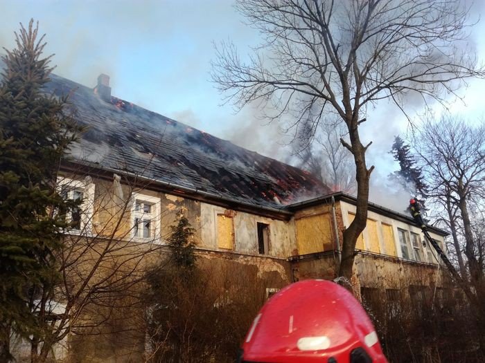 pozar-pustostanu-przy-wojewodzkiej-foto-video-73608