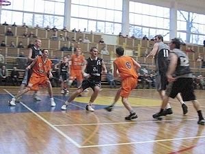 sudety-tarnovia-relacja-i-foto-z-meczu-koszykowki-7361