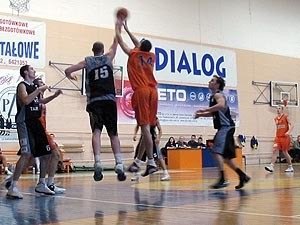 sudety-tarnovia-relacja-i-foto-z-meczu-koszykowki-7361