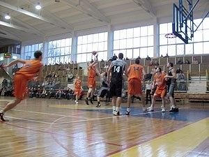 sudety-tarnovia-relacja-i-foto-z-meczu-koszykowki-7361