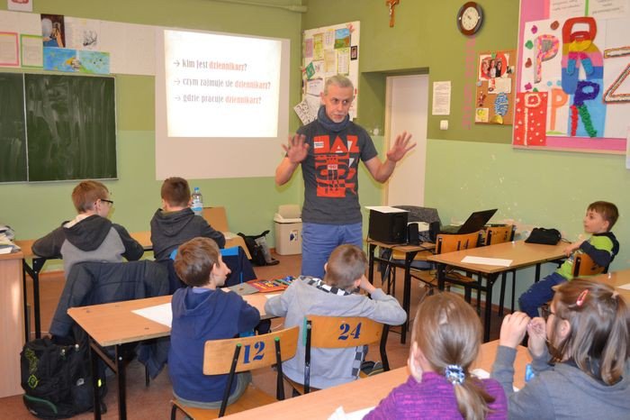 janowiccy-uczniowie-nagrodzeni-za-przyjazn-foto-73690