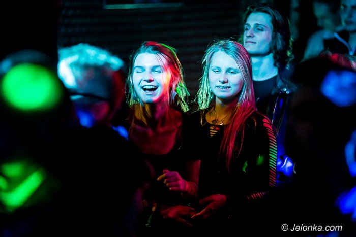 kultowa-apteka-graa-w-klubie-kulturalnym-foto-73695