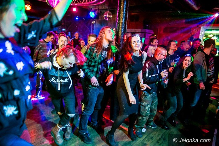 kultowa-apteka-graa-w-klubie-kulturalnym-foto-73695
