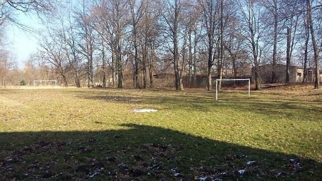 potrzebne-nowe-szkolne-boisko-foto-73720