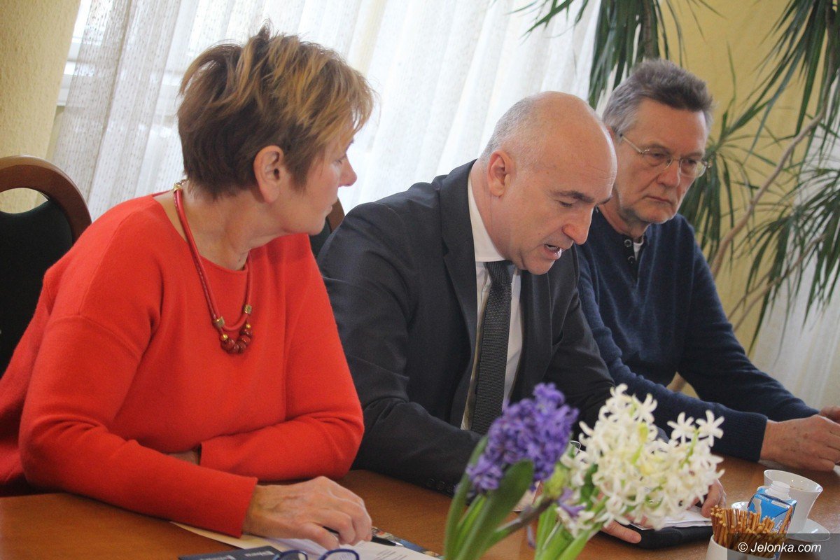 teatr-im-norwida-jednak-bez-remontu-foto-73774