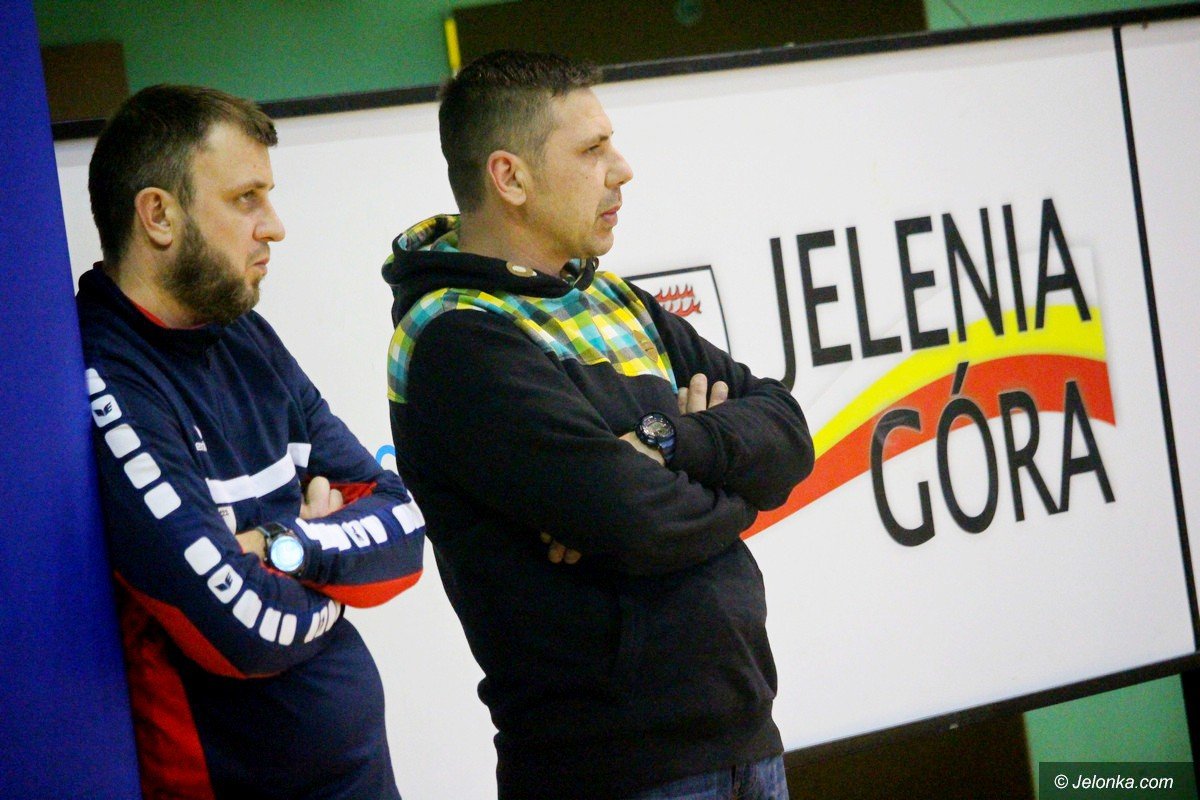 demolka-w-lidze-modziczek-foto-73814