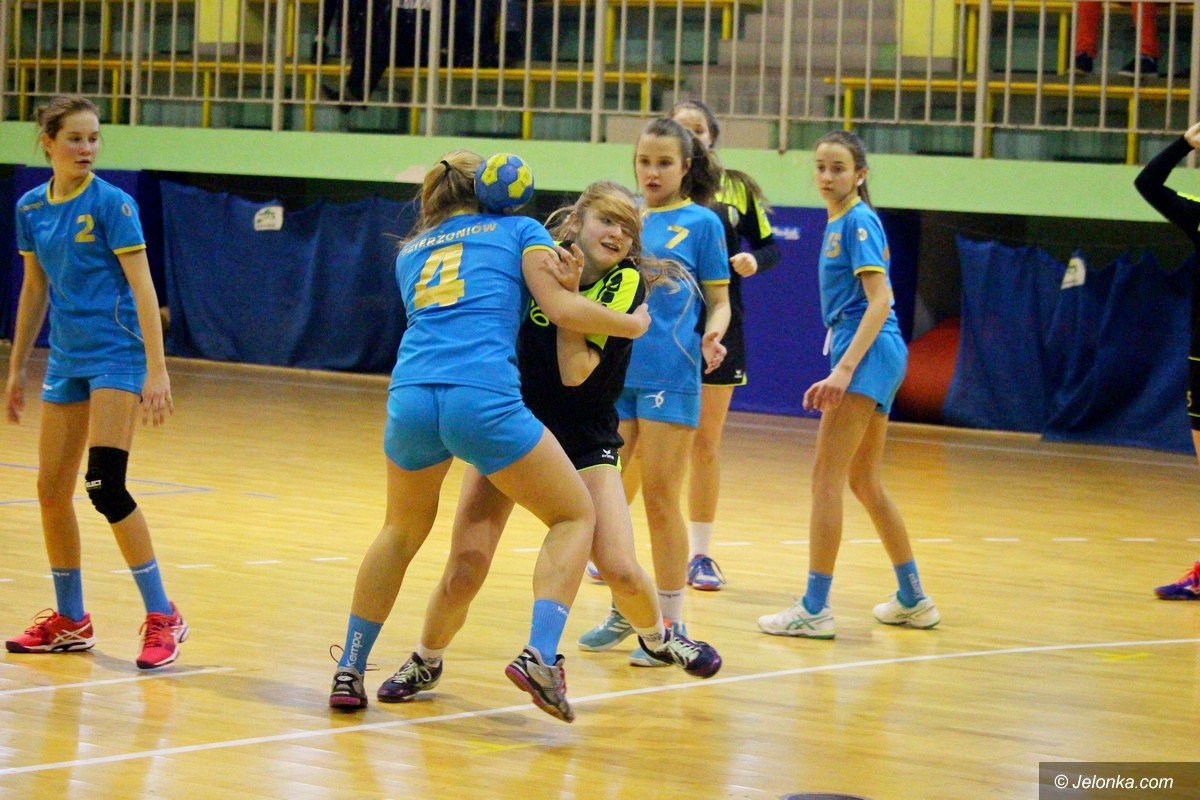 demolka-w-lidze-modziczek-foto-73814